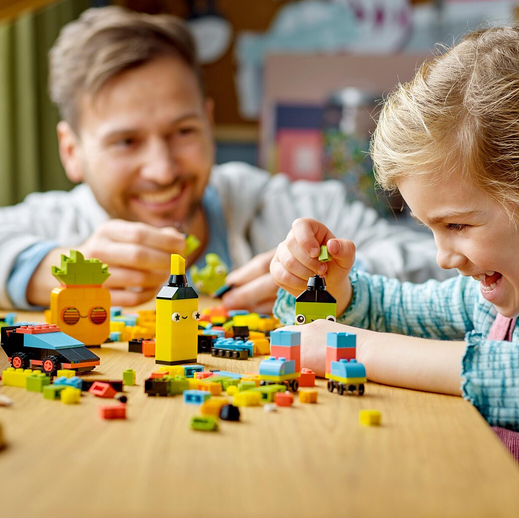 lego-classic-kreatywna-zabawa-neonowymi-kolorami-11027-6.jpg