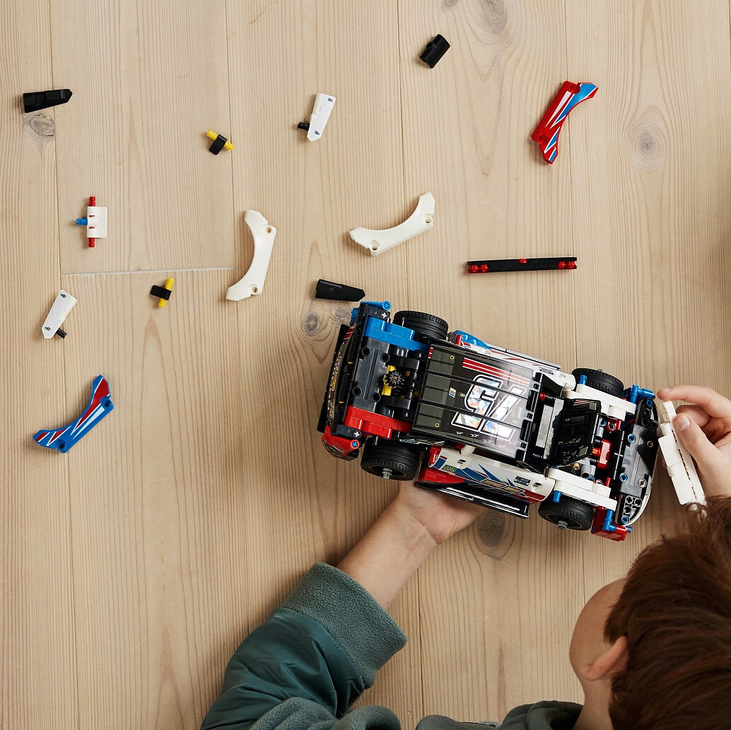 klocki-lego-technic-nowy-chevrolet-camaro-zl1%20-z-serii-nascar-42153.zdj13.jpg