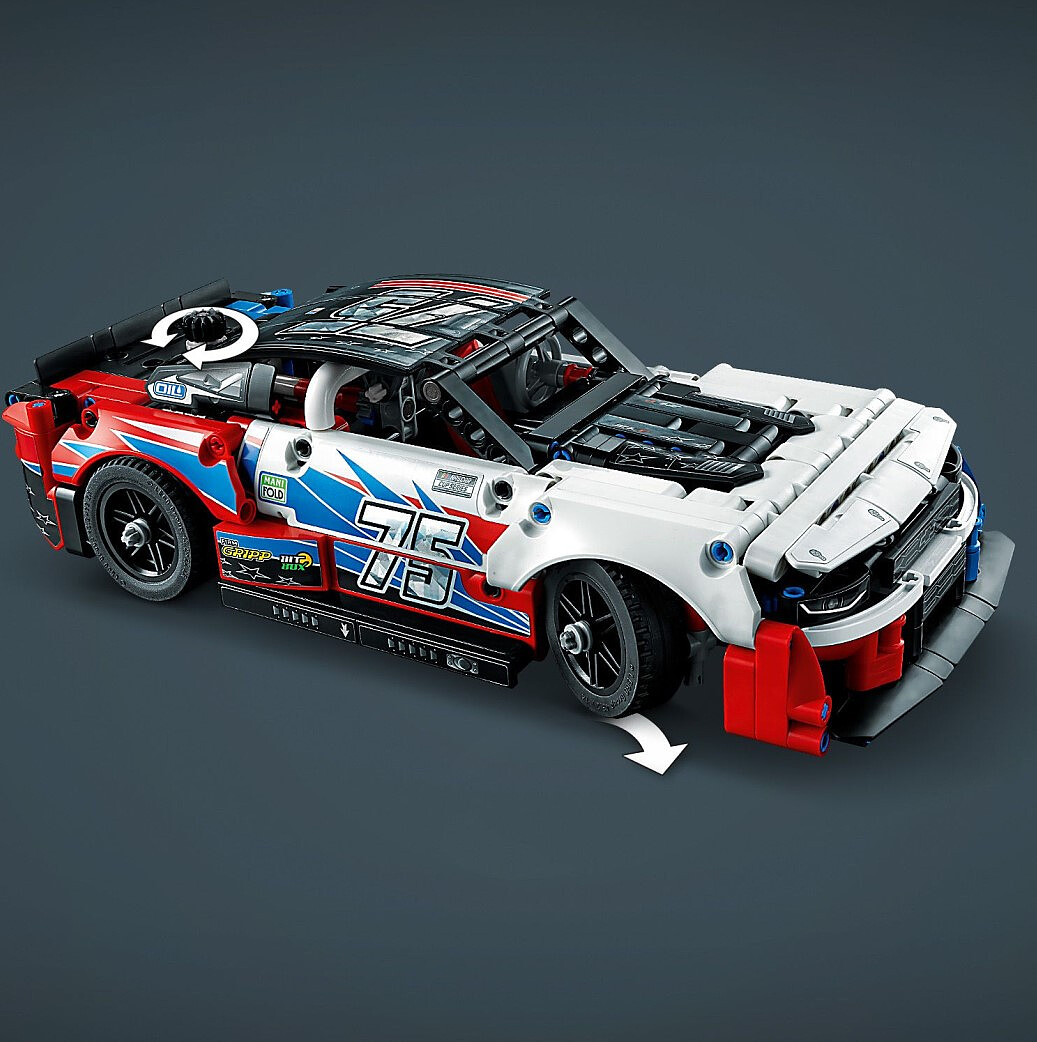 klocki-lego-technic-nowy-chevrolet-camaro-zl1%20-z-serii-nascar-42153.zdj9.jpg