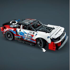 klocki-lego-technic-nowy-chevrolet-camaro-zl1%20-z-serii-nascar-42153.zdj9.jpg