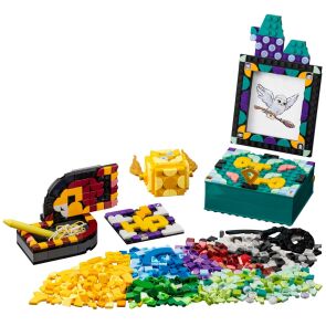 lego-dots-zestaw-na-biurko-z-hogwartu-41811-2.jpg
