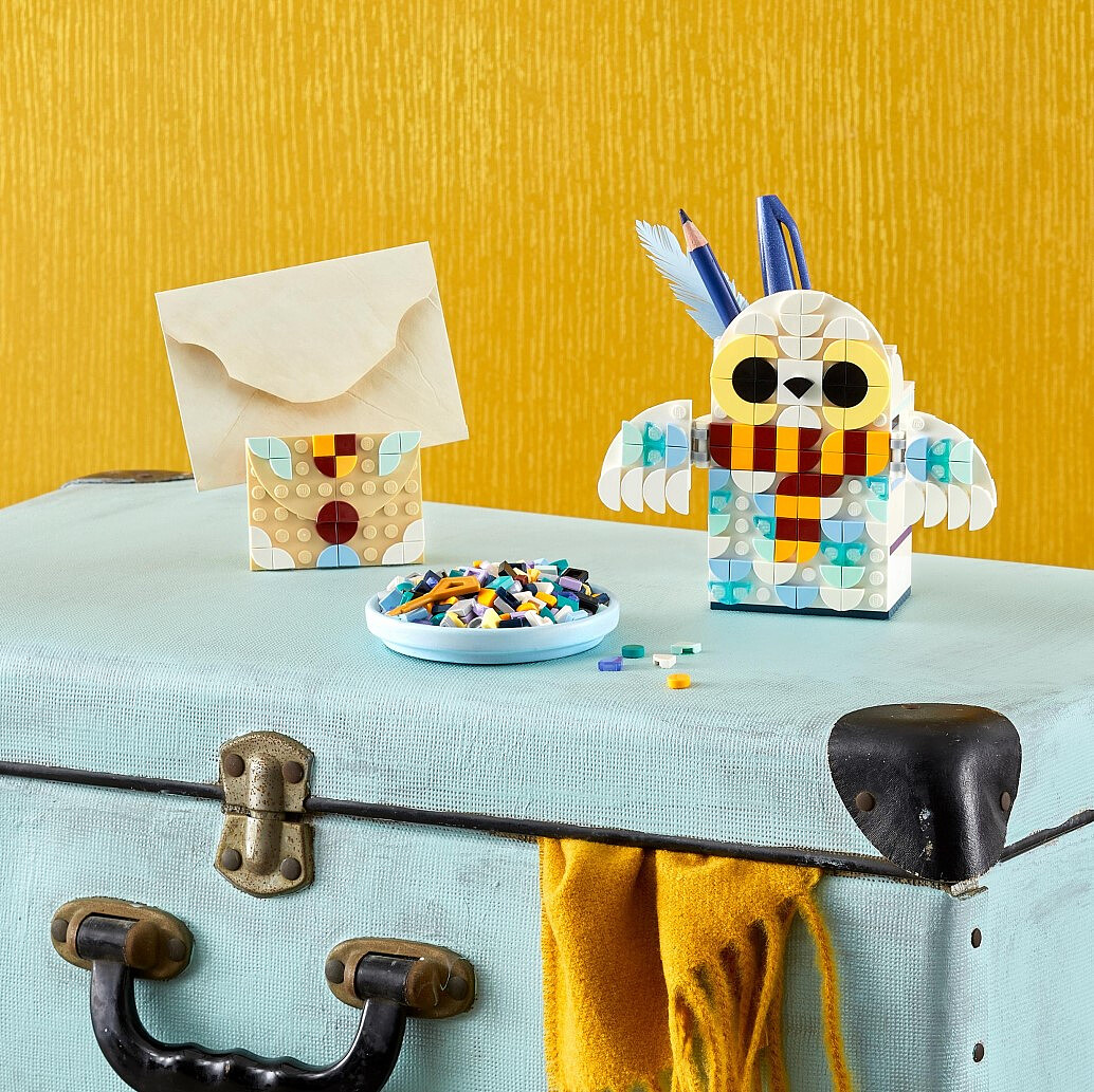 lego-dots-pojemnik-na-dlugopisy-hedwiga-41809-3.jpg
