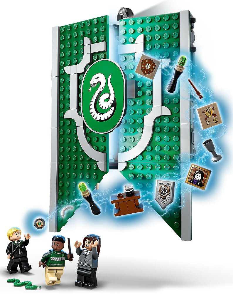 lego-harry-potter-flaga-slytherinu-76410-3.jpg