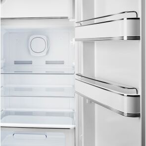 lodowka-smeg-fab28rrd5-czerwona-wnetrze.jpg