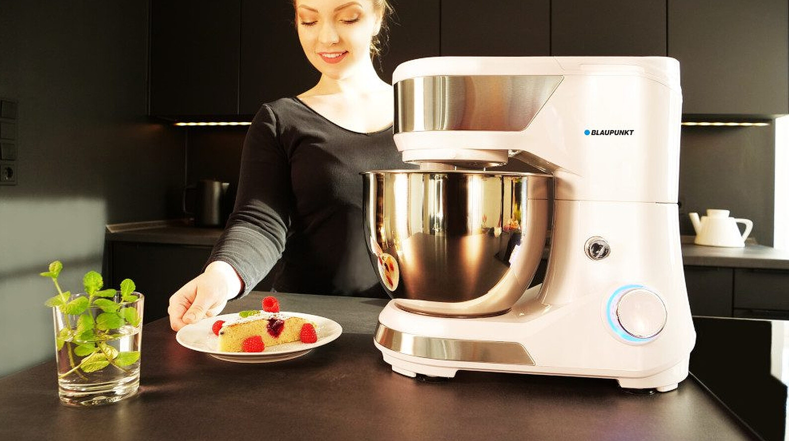 robot-planetarny-blaupunkt-smm501-zdjecie1.jpg