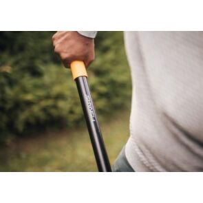 szufla-metalowa-fiskars-solid-1066720-zdjecie.jpg