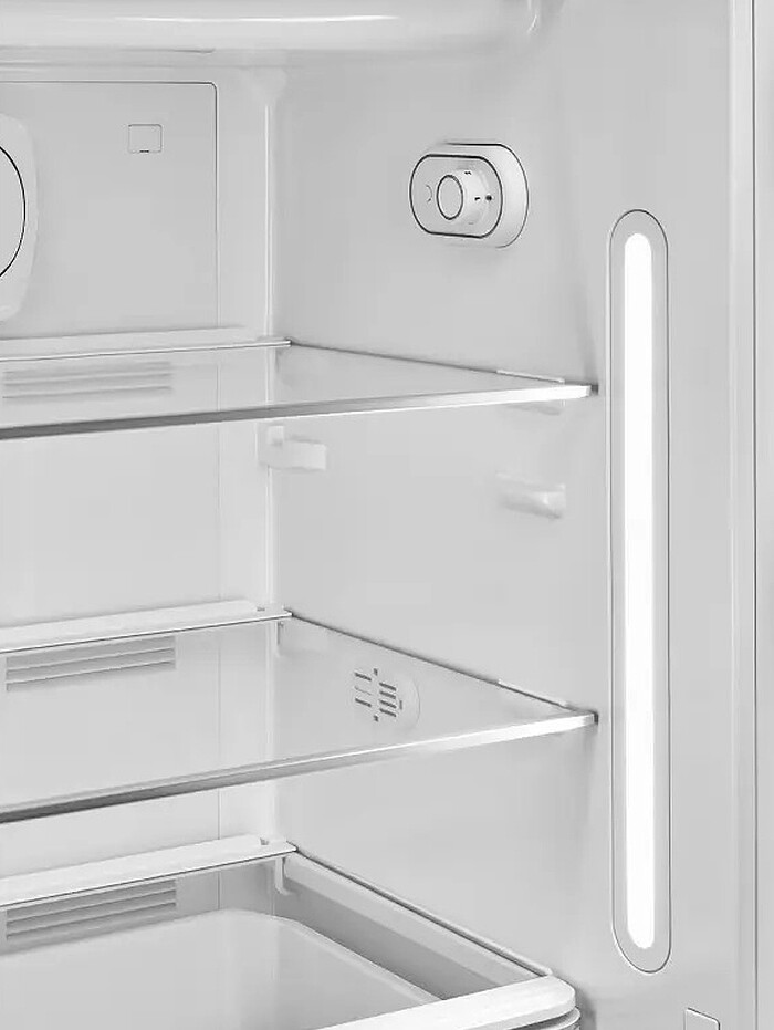 lodowka-smeg-fab28rpk5-polki.jpg