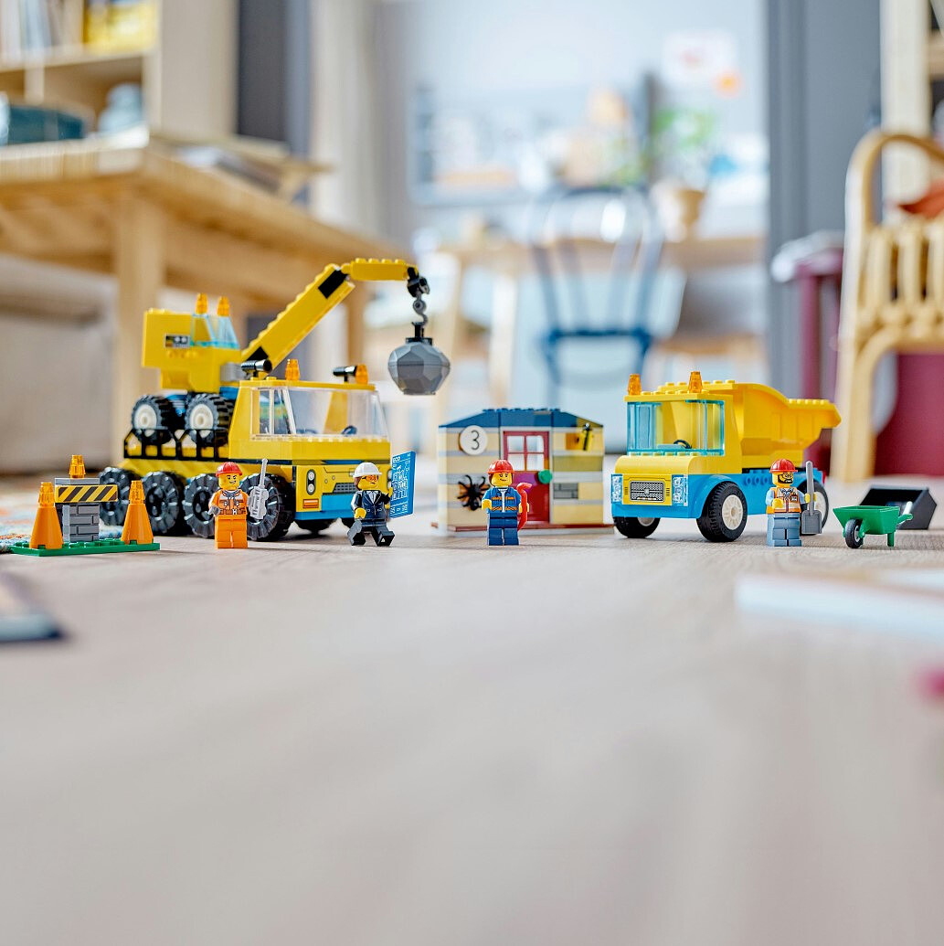 lego-city-ciezarowki-dzwig-kula-wyburzeniowa-60391-14.jpg