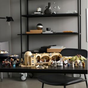 klocki-lego-star-wars-kantyna-mos-eisley-75290-zdjecie.jpg