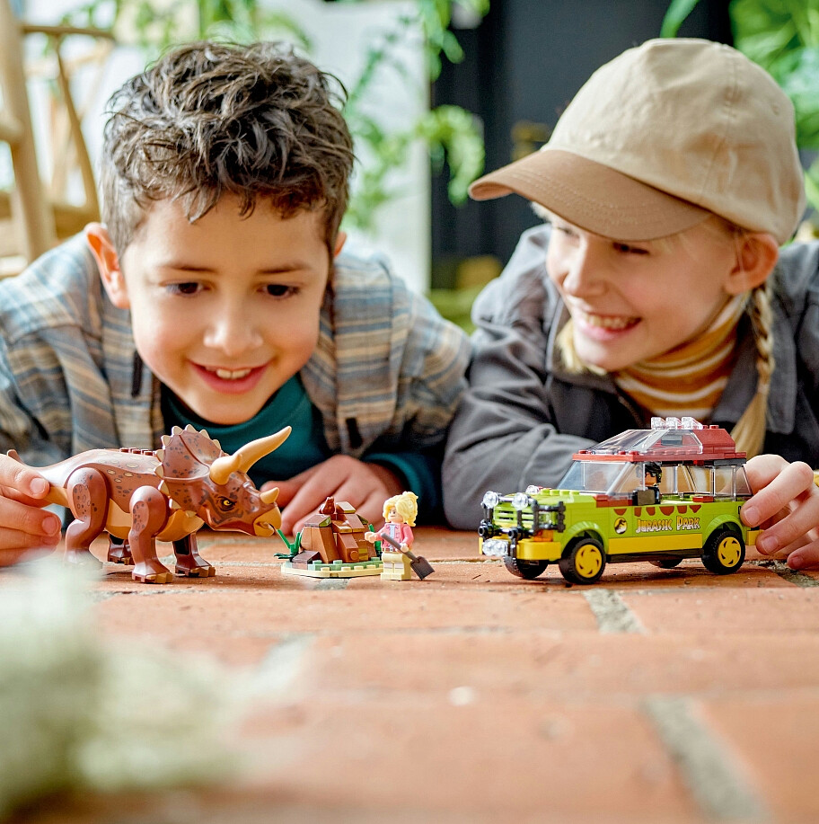 klocki-lego-jurassic-world-badanie-triceratopsa-76959-zdjecie6.jpg