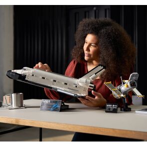 klocki-lego-icons-wahadlowiec-discovery-nasa-10283-zdjecie.jpg