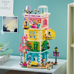 lego-friends-dom-kultury-w-heartlake-41748-13.jpg