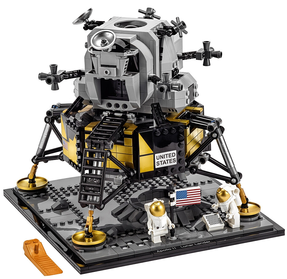 klocki-lego-creator-expert-ladownik-ksiezycowy-apollo-11-nasa-10266-zdjecie3.jpg