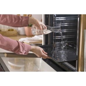 piekarnik-elektryczny-gorenje-bo6735e02bk-aqua-clean.jpg