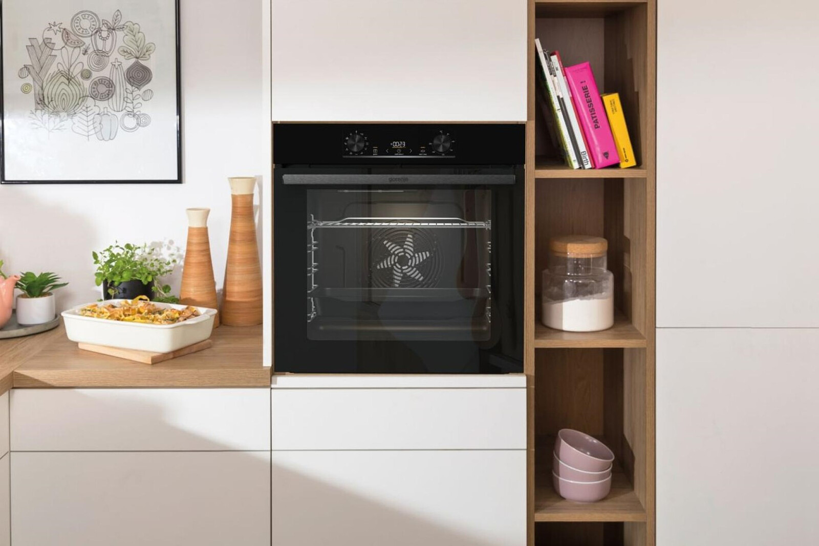 piekarnik-elektryczny-gorenje-bo6735e02bk-aranzacja.jpg