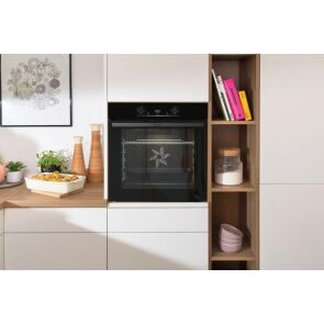 piekarnik-elektryczny-gorenje-bo6735e02bk-aranzacja.jpg