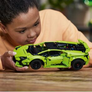 klocki-lego-technic-lamborghini-huracan-tecnica-42161.zdj4.jpg