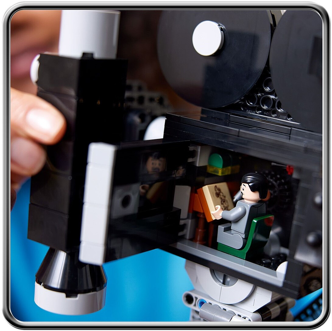 klocki-lego-disney-classic-kamera-walta-disneya-43230-12.jpg