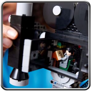 klocki-lego-disney-classic-kamera-walta-disneya-43230-12.jpg