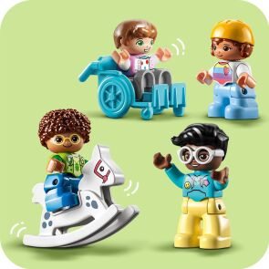 klocki-lego-duplo-town-dzien-z-zycia-w-zlobku-10992-5.jpg