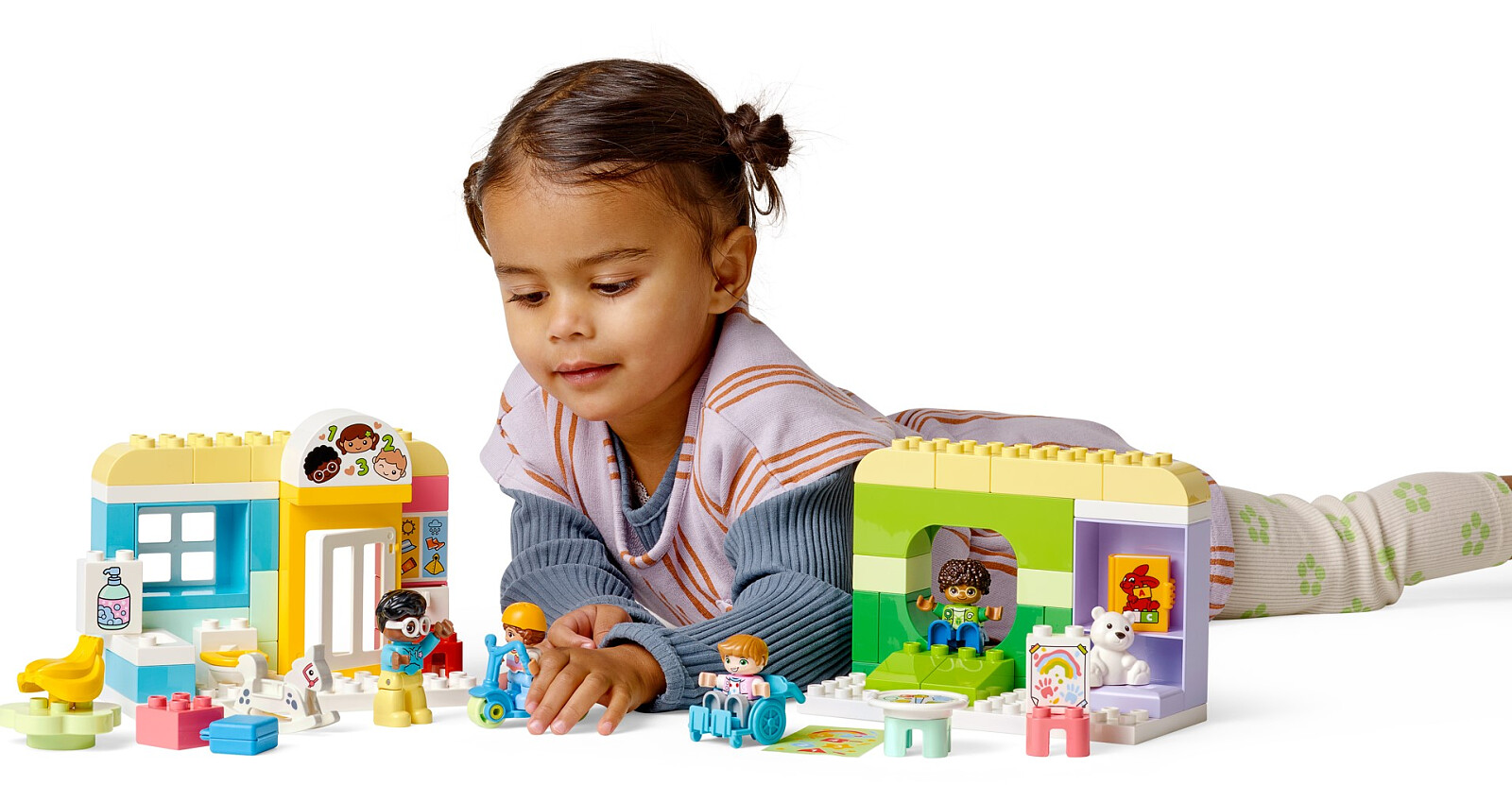 klocki-lego-duplo-town-dzien-z-zycia-w-zlobku-10992-6.jpg
