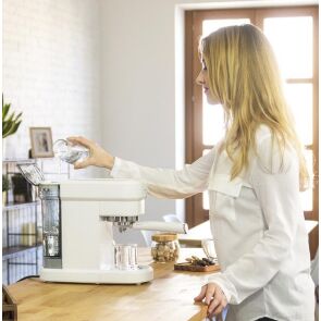 ekspres-kolbowy-cecotec-cafelizzia-790%20%2810%29.jpg