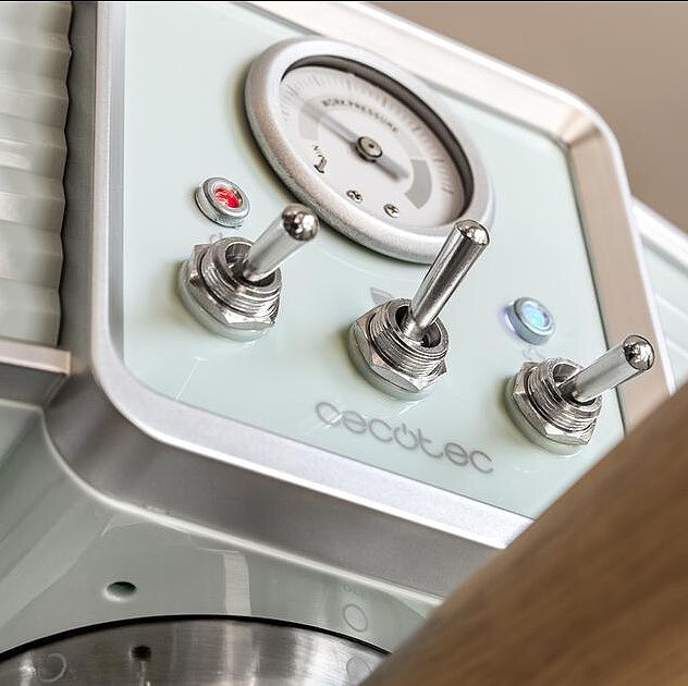 ekspres-kolbowy-cecotec-power-espresso20%20%286%29.jpg
