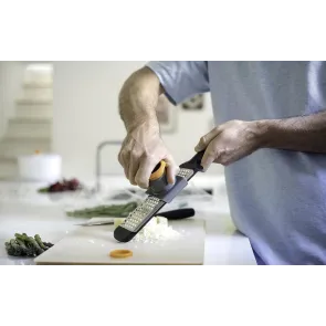 tarka-fiskars-functional-form-do-warzyw-1014410.zdj4.jpg