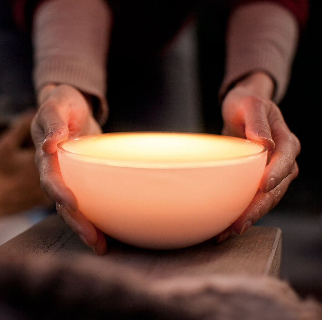 inteligentna-przenosna-lampa-philips-hue-go-2.jpg