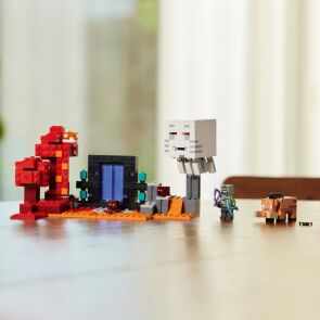 klocki-lego-minercraft-zasadzka-w-portalu-do-netheru-21255-10.jpg