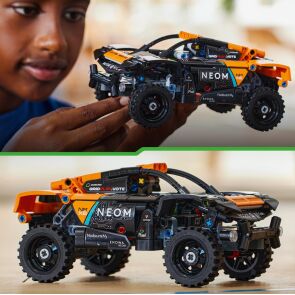lego-technic-neom-race-car-42166%20%287%29.jpg