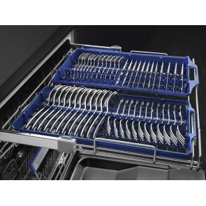zmywarka-smeg-universal-stl324aqlh-szuflada-na-sztucce.jpg