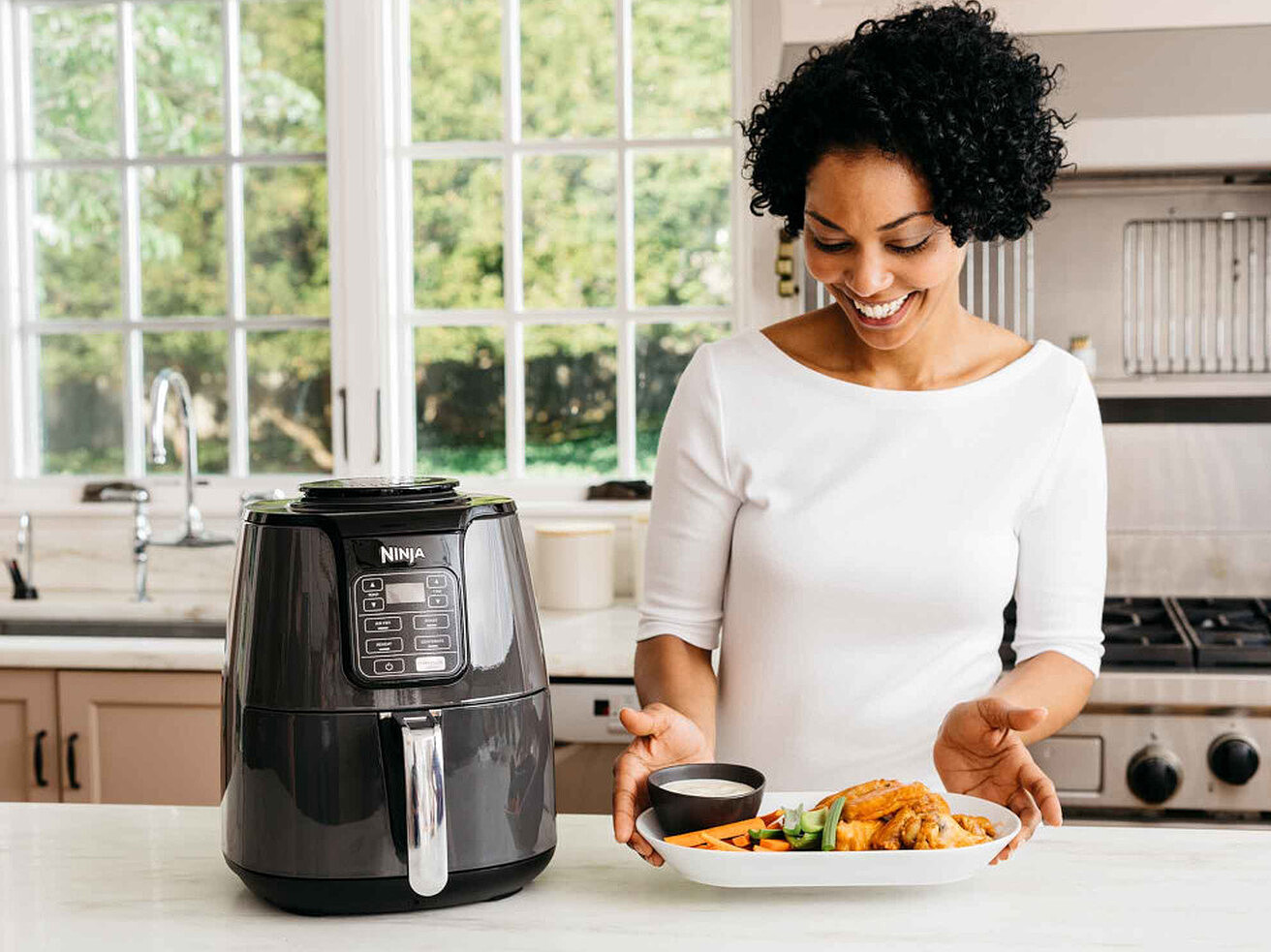 frytkownica-beztluszczowa-ninja-af100eu-air-fryer-8.jpg