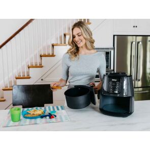 frytkownica-beztluszczowa-ninja-af100eu-air-fryer-7.jpg