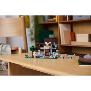 klocki-lego-minecraft-wilcza-twierdza-21261-zabawa.jpg