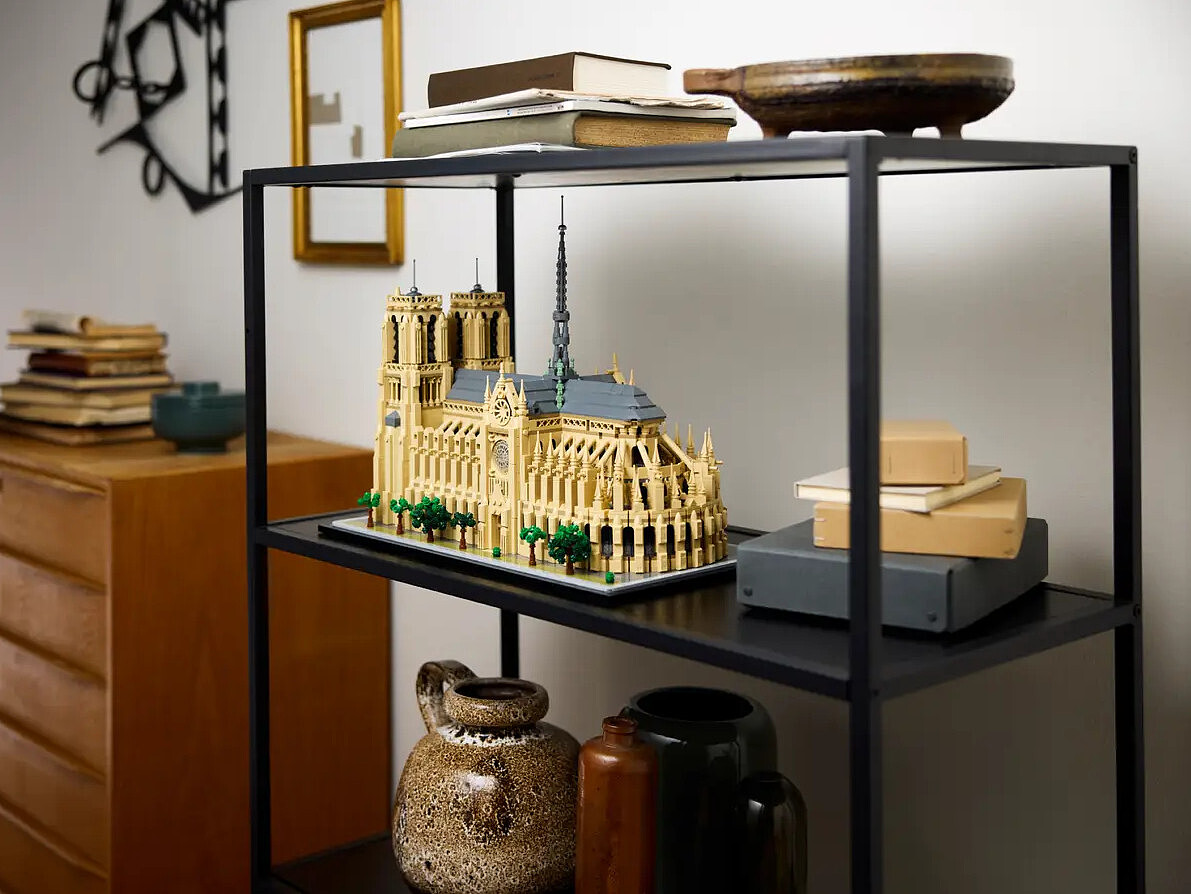 klocki-lego-architecture-notre-dame-w-paryzu-21061-polka.jpg
