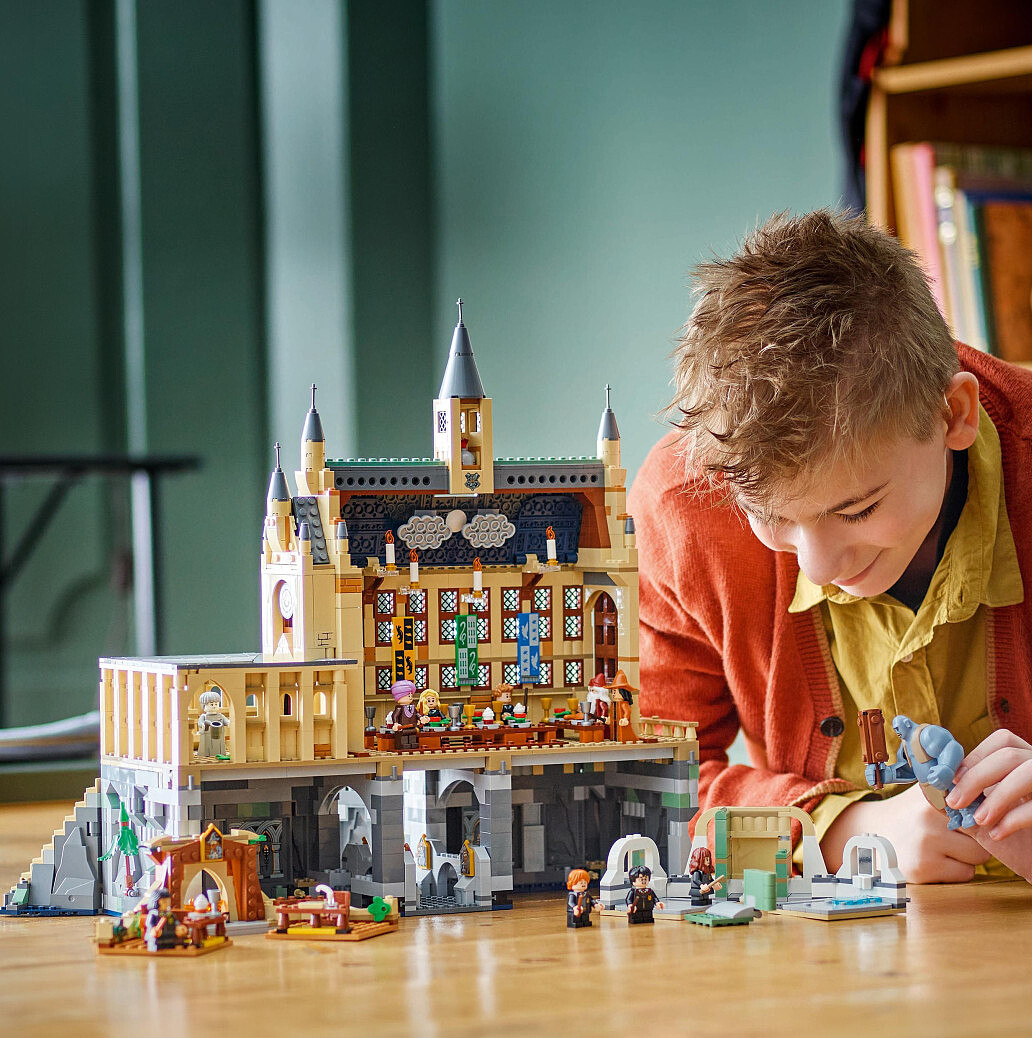 klocki-lego-harry-potter-zamek-hogwart-wielka-sala-76435-5.jpg