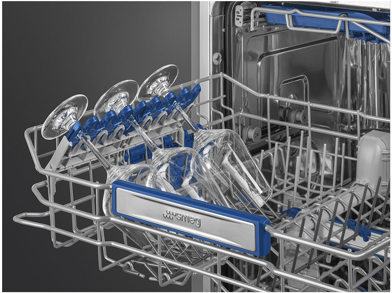 zmywarka-smeg-universal-stl324aql-1.jpg