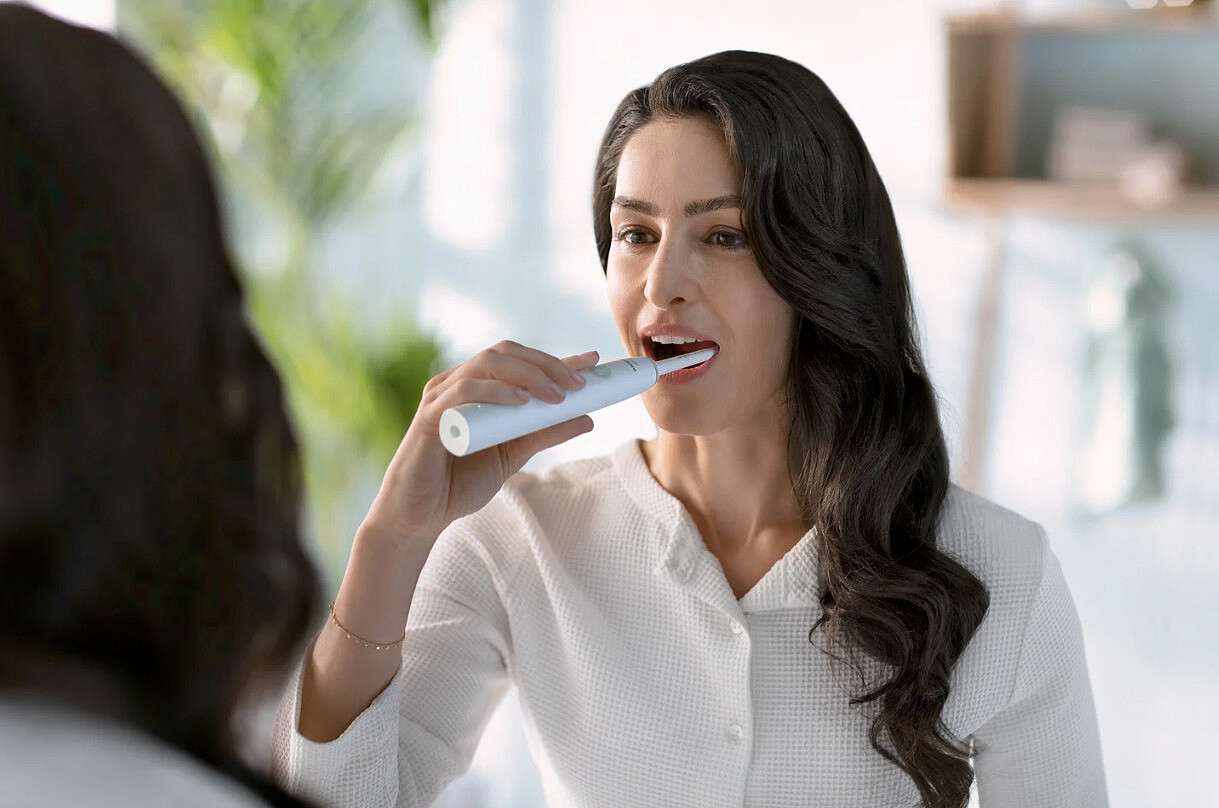 szczoteczka-soniczna-philips-sonicare-1100-series-hx3641-11-4.jpg