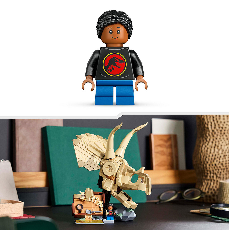 klocki-lego-jurassic-world-szkielety-dinozaurow-czaszka-triceratopsa-76969-zabawa-2.jpg