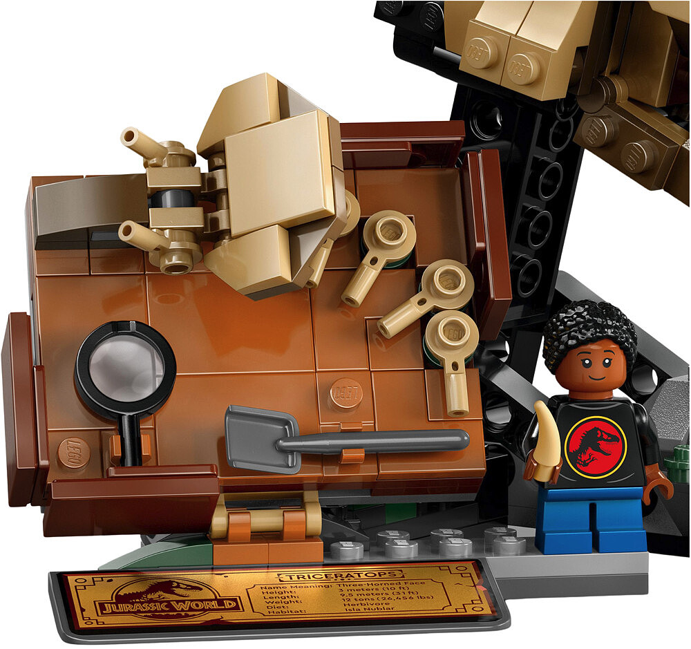 klocki-lego-jurassic-world-szkielety-dinozaurow-czaszka-triceratopsa-76969-ukladanka.jpg