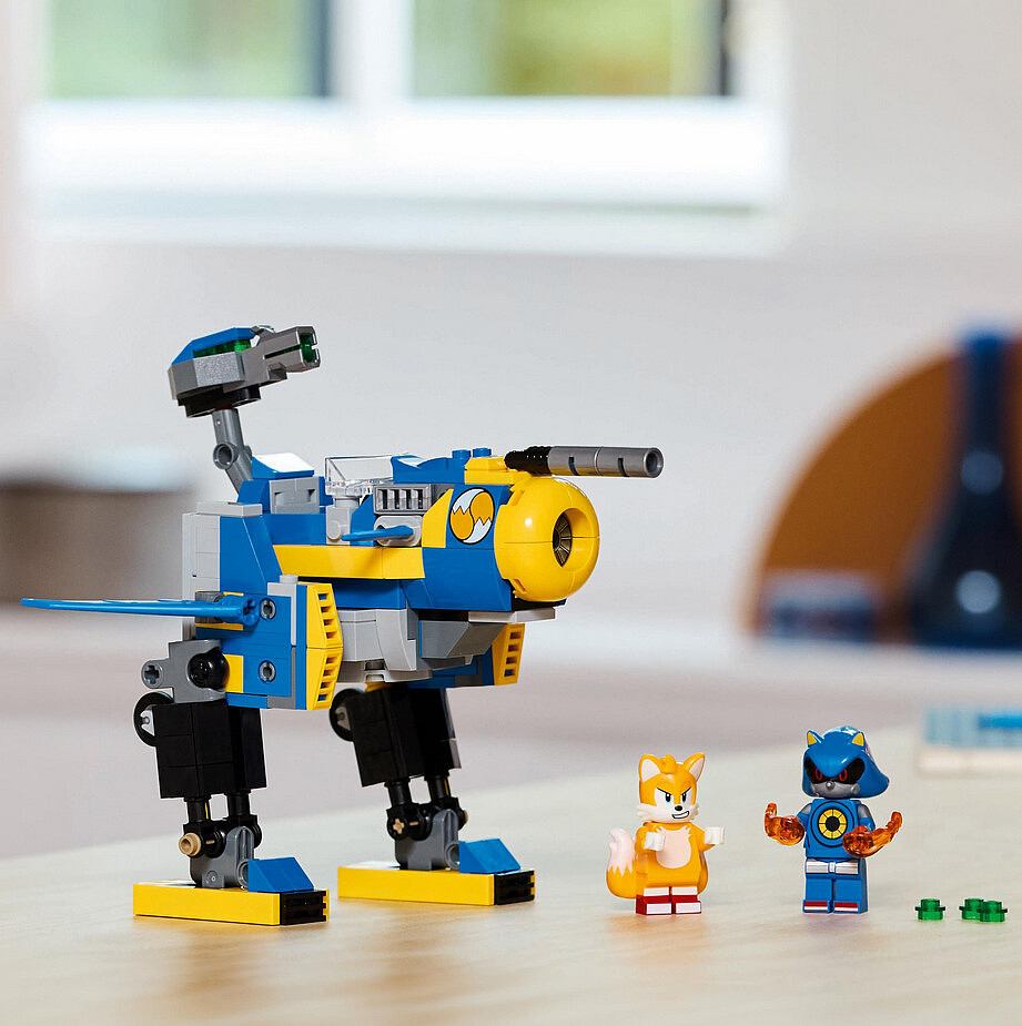 klocki-lego-sonic-the-hedgehog-cyklon-kontra-metalowy-sonic-77002-na-blacie.jpg