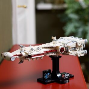 klocki-lego-star-wars-tantive-iv%20-3.jpg