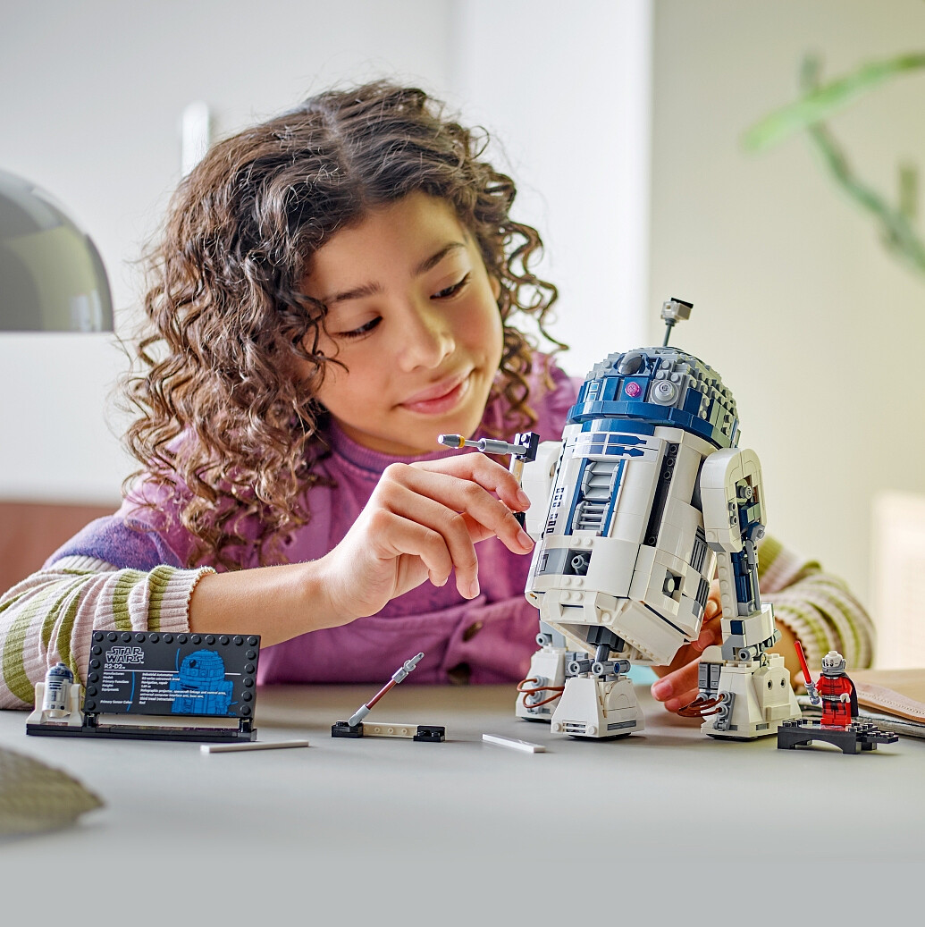 klocki-lego-star-wars-r2-d2-75379-1.jpg
