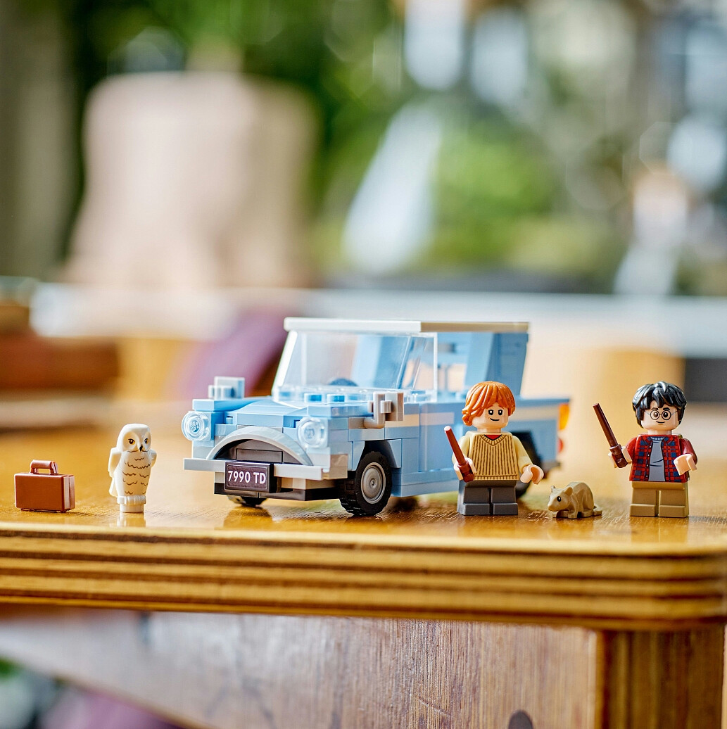 klocki-lego-harry-potter-latajacy-ford-anglia-76424-7.jpg