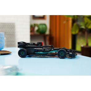klocki-lego-technic-mercedes-amg-f1-w14-e-performance-pull-back-42165-5.jpg
