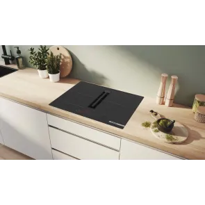 plyta-indukcyjna-zintegrowana-z-wyciagiem-bosch-serie-6-pvq711h26e-kuchnia.jpg