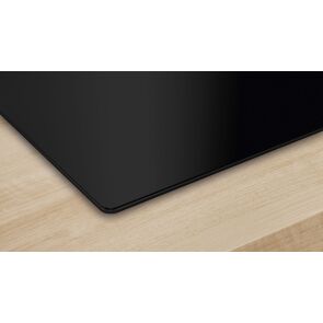 plyta-indukcyjna-bosch-serie-6-pue611hc1e-blat-zblizony.jpg