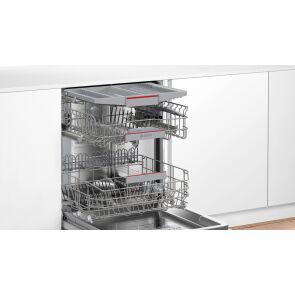 zmywarka-bosch-serie-6-smi6ycs02e-otawrta-pusta.jpg