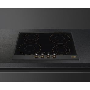 plyta-indukcyjna-smeg-cortina-si764aom-w-kuchni.jpg